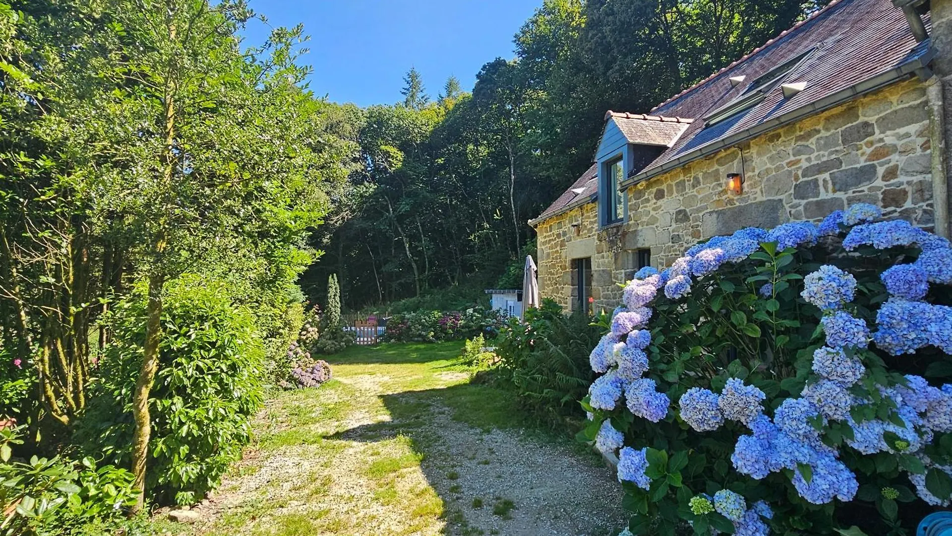 Prázdninový dům Vila Ker Adele, Longere Cosy Au Coeur D'Un Bois Ploërdut