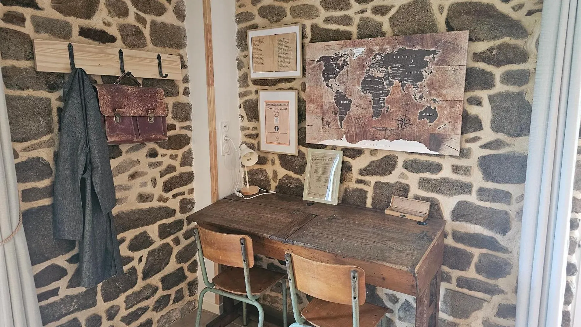 Holiday home Ker Adele, Longere Cosy Au Coeur D'Un Bois Villa Ploerdut